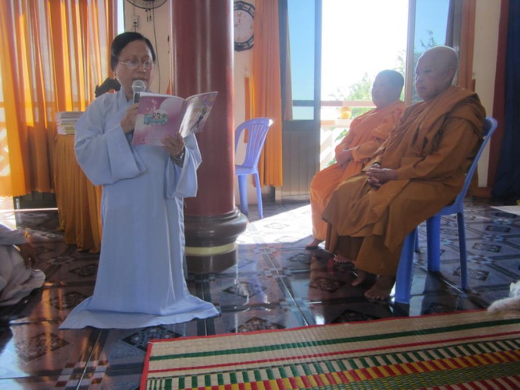 Đạo tràng Bát quan trai Tịnh xá Ngọc Sơn tổng kết cuối năm