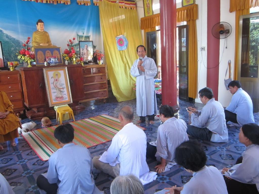 Đạo tràng Bát quan trai Tịnh xá Ngọc Sơn tổng kết cuối năm