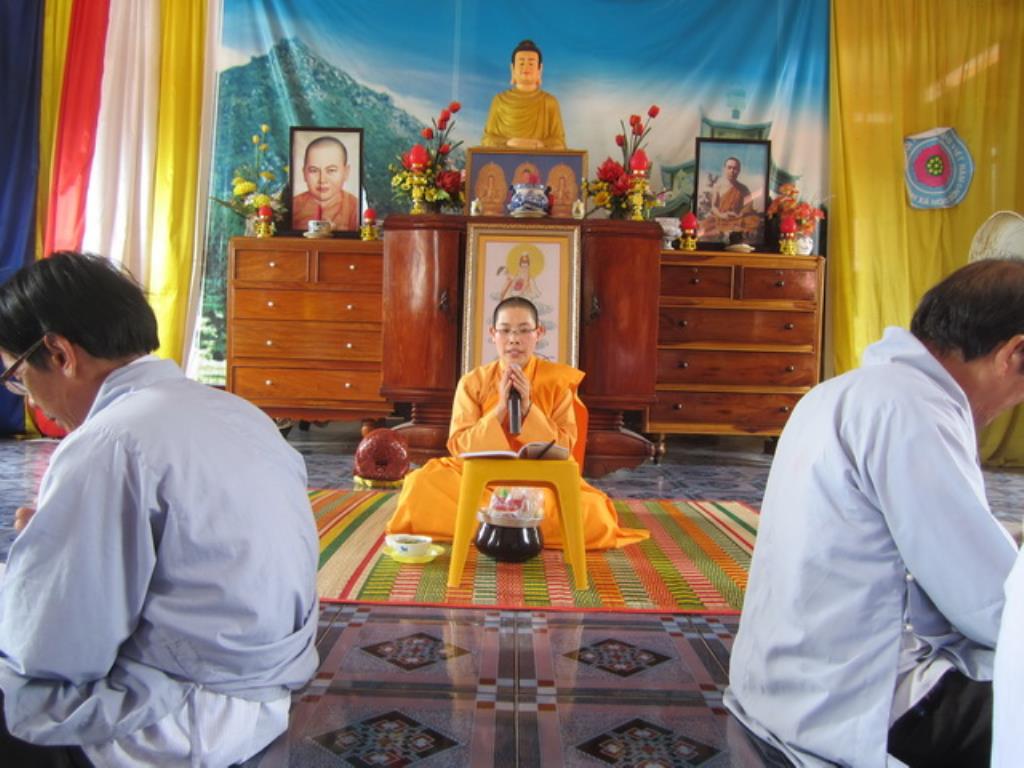 Tịnh xá Ngọc Sơn tổ chức khóa tu Bát quan trai đầu xuân Bính Thân