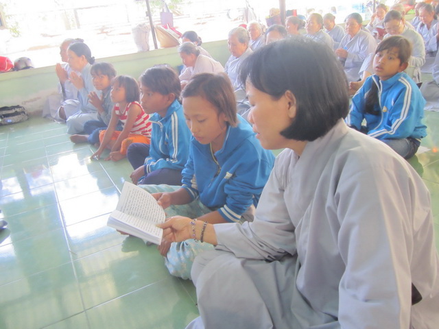 Khánh Hòa: Khóa tu niệm Phật đầu năm ở chùa Linh Sơn Pháp Ấn