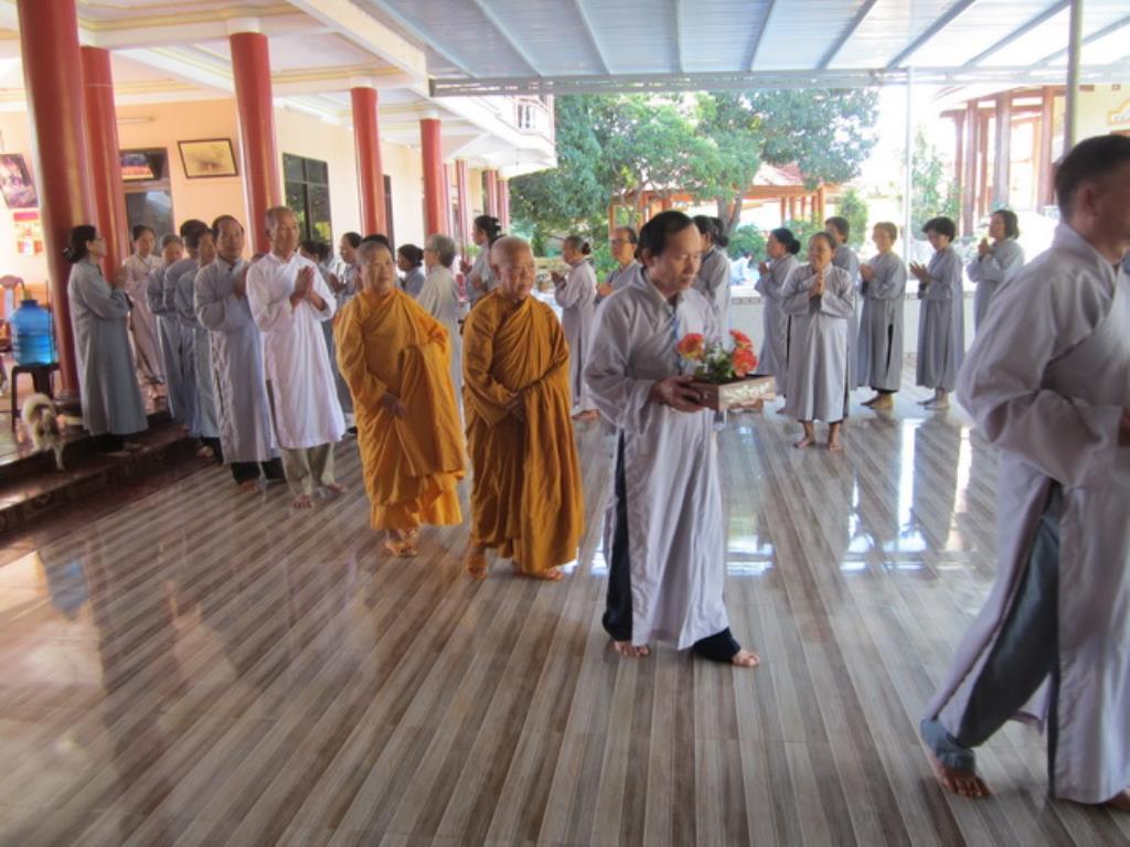 Đạo tràng Bát quan trai Tịnh xá Ngọc Sơn tổng kết cuối năm