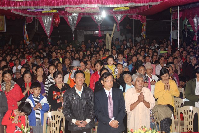 Thanh Hóa: Chùa Hoa Long tổ chức đêm hoa đăng cầu nguyện hòa bình