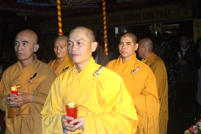 Thanh Hóa: Chùa Hoa Long tổ chức đêm hoa đăng cầu nguyện hòa bình