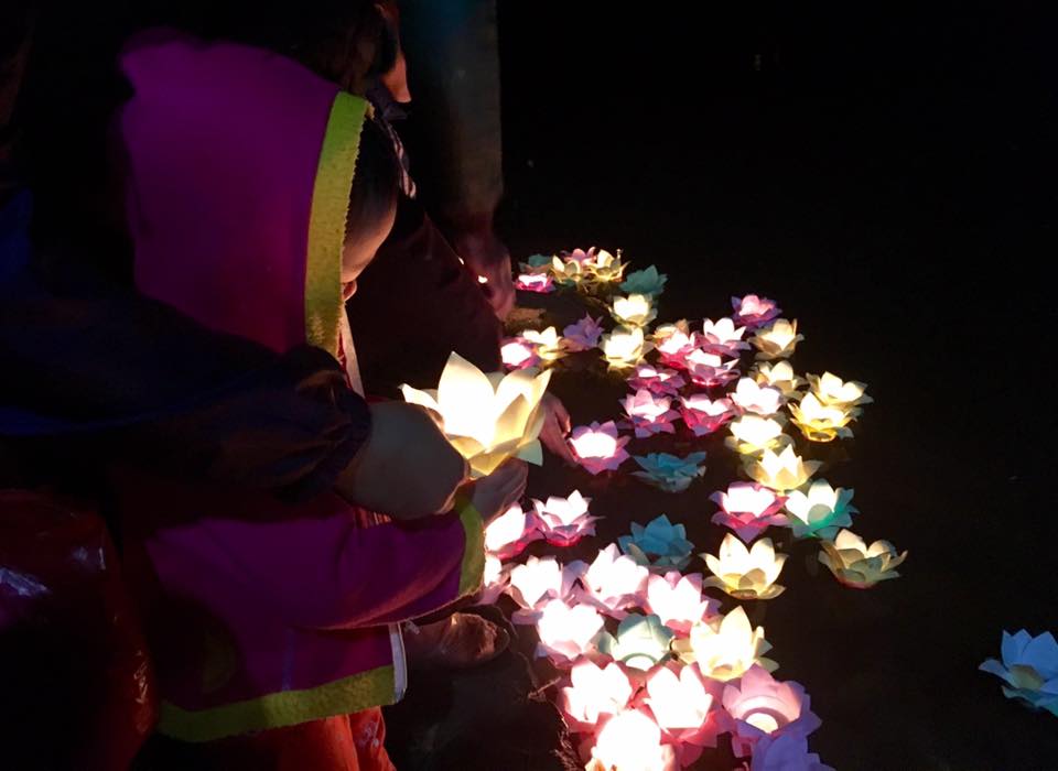 Hưng Yên: Chùa Bảo Lâm đêm hội hoa đăng  vía Bồ tát Quán Thế Âm