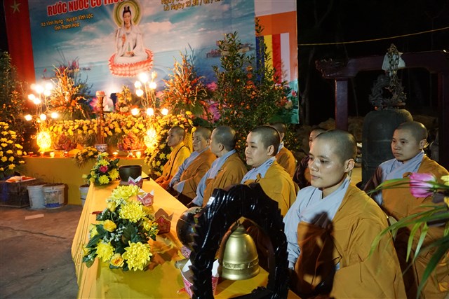 Thanh Hóa: Chùa Báo Ân tổ chức đêm hoa đăng cầu nguyện hòa bình
