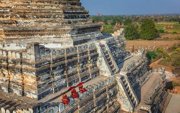 Myanmar: Chùm ảnh Ngôi Cổ tự Shwesantaw đầy quyến rũ khi ánh bình minh tỏa rạng