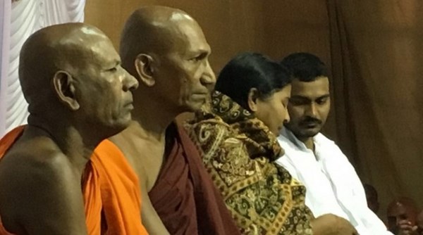 Gia đình của học giả nghiên cứu Rohith Vemula Quy Y Tam Bảo