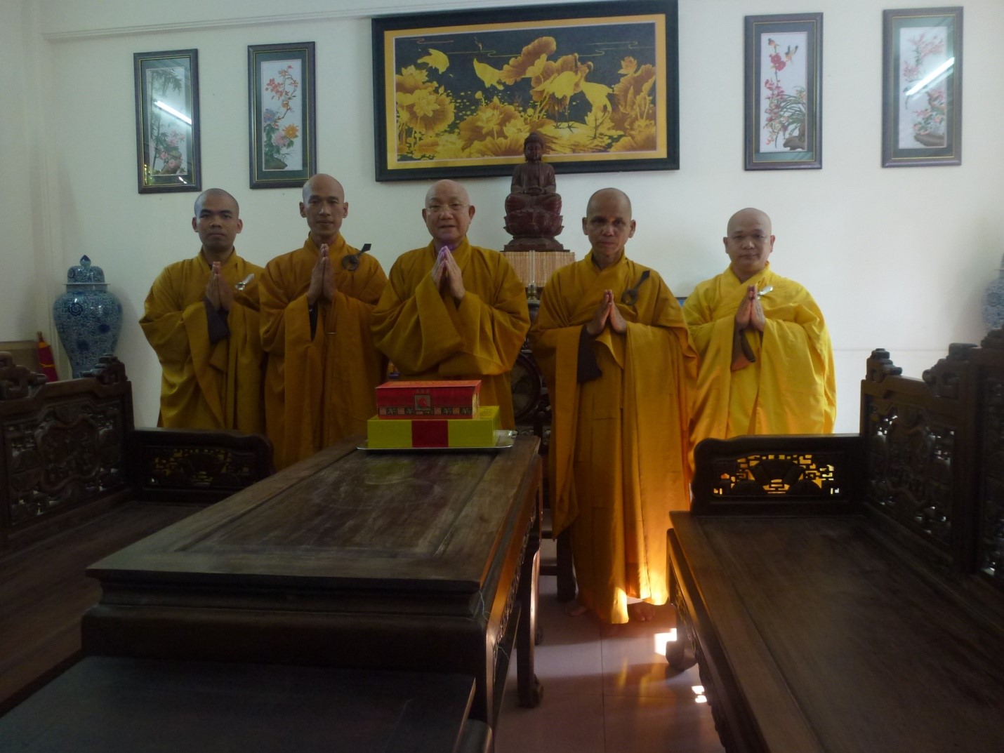 Ninh Thuận: Ban Kiến đàn Đại Giới đàn “ĐỨC TẠNG” cung thỉnh Hội đồng thập sư truyền giới.