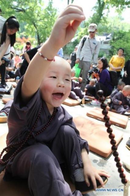 Trung Quốc: Chùm ảnh 50 Tiểu Hòa thượng tham gia cuộc thi bé đáng yêu