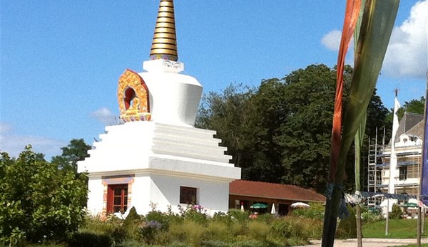 France: Chùm ảnh ngôi Chùa Dashang Kagyu Ling, Bourgogne