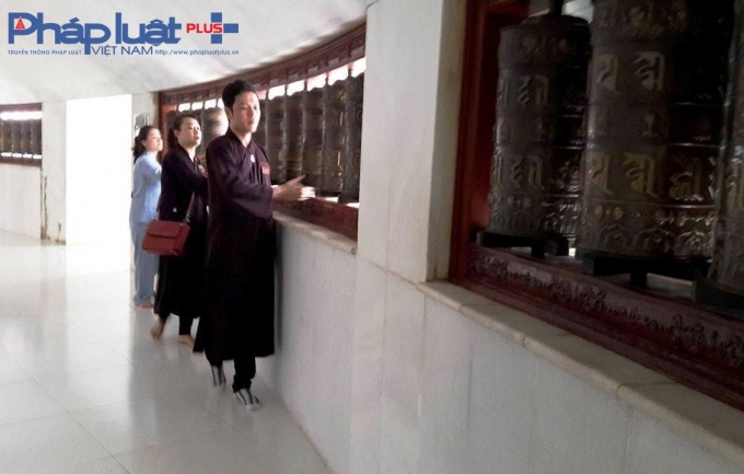 Gần 3 nghìn người về dự lễ Đại lễ Phật Đản tại Đại bảo tháp Mandala Tây Thiên