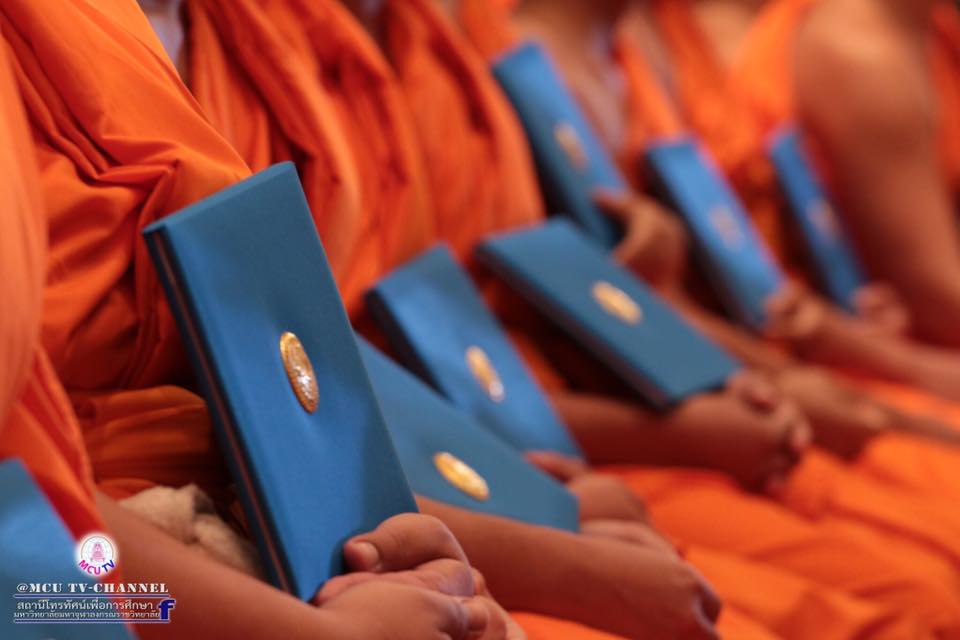 TT. Thích Nhật Từ nhận bằng tiến sĩ danh dự của trường đại học Mahachulalongkorn - Thái Lan