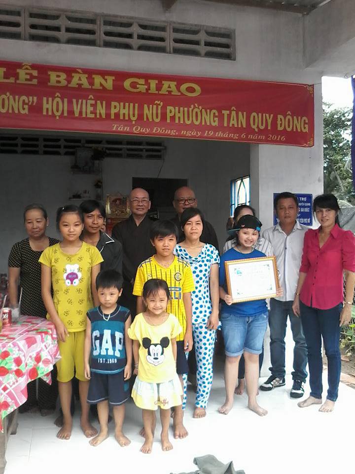 Đồng Tháp: Bàn giao hai nhà mái ấm tình thương