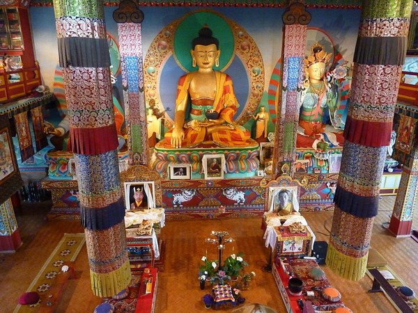 France: Chùm ảnh ngôi Chùa Dashang Kagyu Ling, Bourgogne