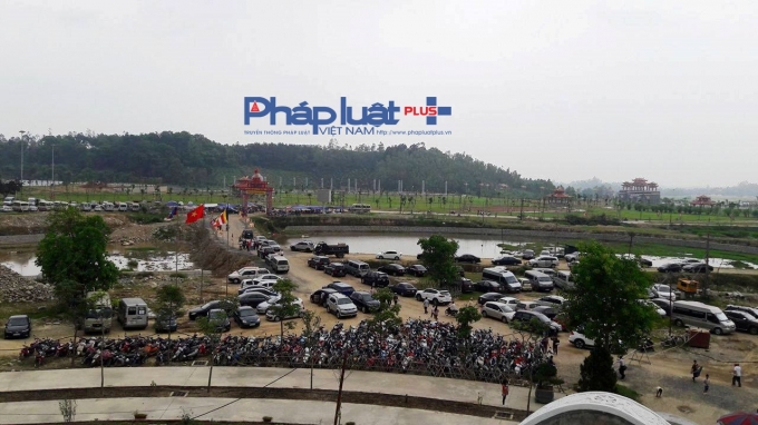 Gần 3 nghìn người về dự lễ Đại lễ Phật Đản tại Đại bảo tháp Mandala Tây Thiên