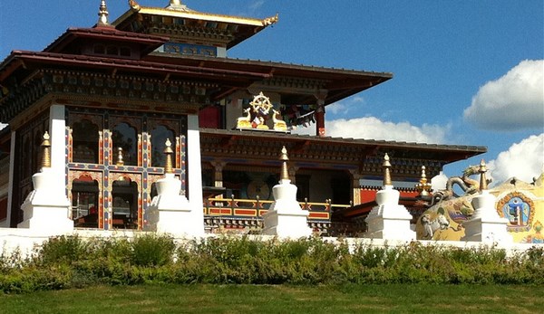 France: Chùm ảnh ngôi Chùa Dashang Kagyu Ling, Bourgogne