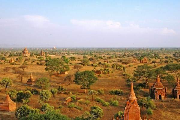 Myanmar: Chùm ảnh Ngôi Cổ tự Shwesantaw đầy quyến rũ khi ánh bình minh tỏa rạng