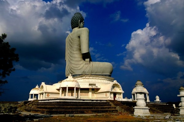 Ấn Độ: Chùm ảnh tượng Phật trong Khu phức hợp Thiền Phật tại Amaravati