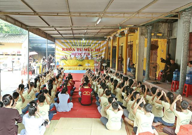 Thái Nguyên: Khai mạc khóa tu mùa hè “Hương Từ Bi” tại chùa Từ Quang