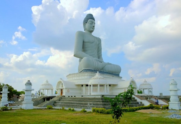 Ấn Độ: Chùm ảnh tượng Phật trong Khu phức hợp Thiền Phật tại Amaravati