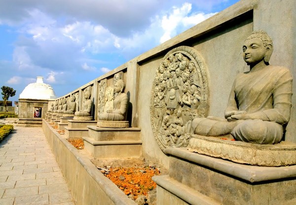 Ấn Độ: Chùm ảnh tượng Phật trong Khu phức hợp Thiền Phật tại Amaravati