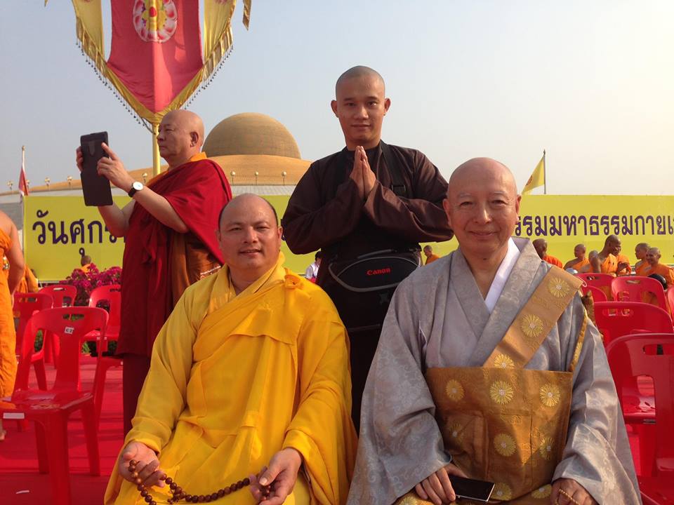 100 ngàn tu sĩ trong lễ hội khất thực tại Dhammakaya