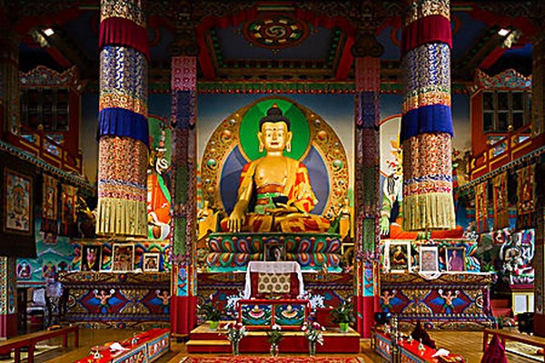 France: Chùm ảnh ngôi Chùa Dashang Kagyu Ling, Bourgogne