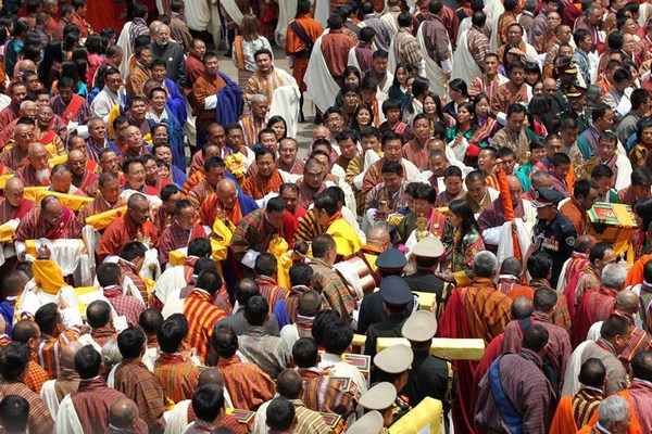 Bhutan: Chùm ảnh lễ Khai tâm đặt tên Hoàng tử theo nghi thức Phật Giáo