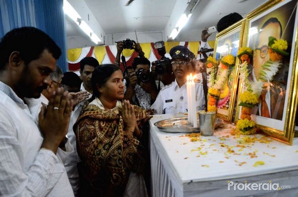 Gia đình của học giả nghiên cứu Rohith Vemula Quy Y Tam Bảo