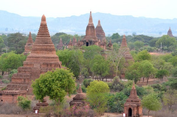 Myanmar: Chùm ảnh Ngôi Cổ tự Shwesantaw đầy quyến rũ khi ánh bình minh tỏa rạng