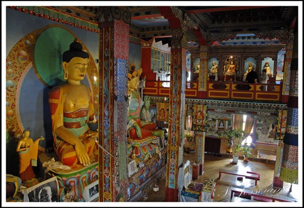 France: Chùm ảnh ngôi Chùa Dashang Kagyu Ling, Bourgogne