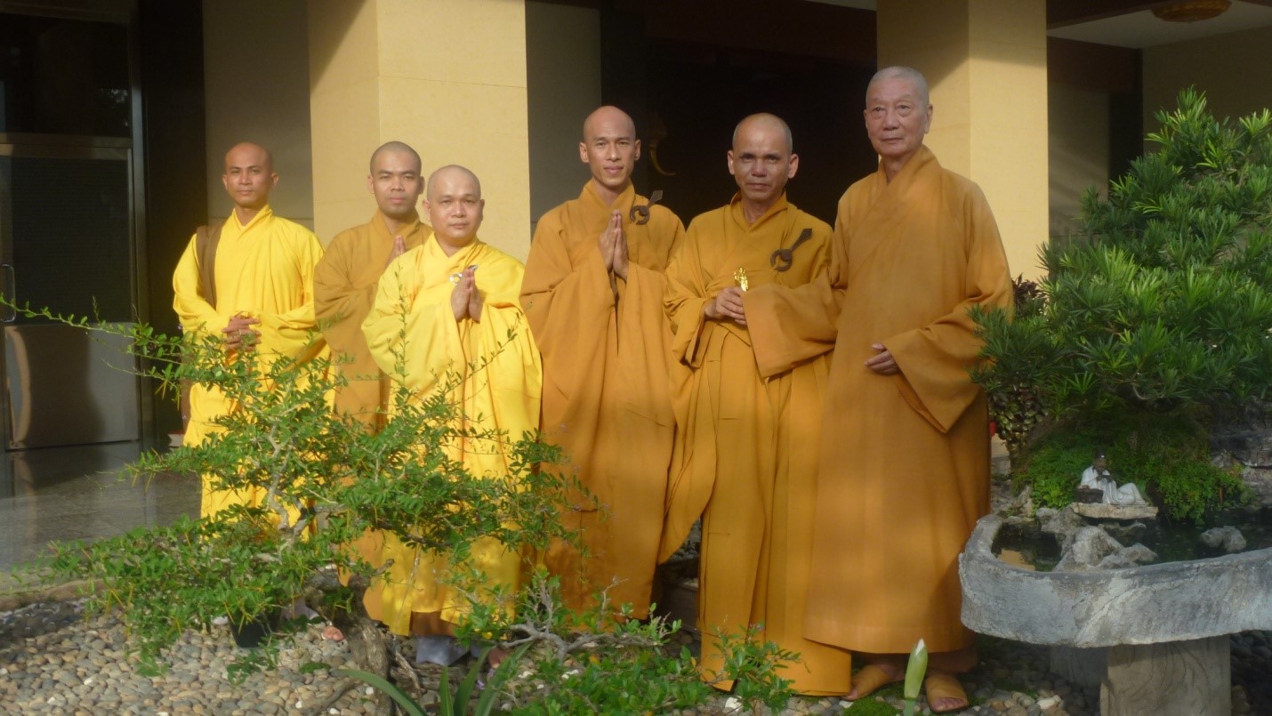 Ninh Thuận: Ban Kiến đàn Đại Giới đàn “ĐỨC TẠNG” cung thỉnh Hội đồng thập sư truyền giới.