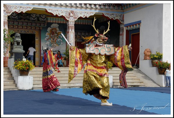 France: Chùm ảnh ngôi Chùa Dashang Kagyu Ling, Bourgogne