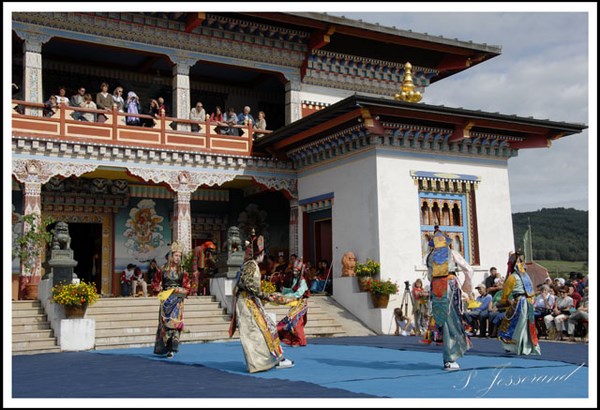 France: Chùm ảnh ngôi Chùa Dashang Kagyu Ling, Bourgogne