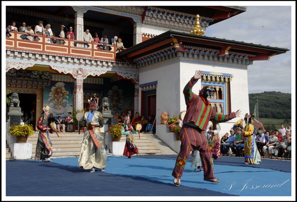 France: Chùm ảnh ngôi Chùa Dashang Kagyu Ling, Bourgogne
