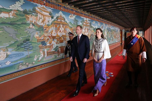 Bhutan: Chùm ảnh lễ Khai tâm đặt tên Hoàng tử theo nghi thức Phật Giáo