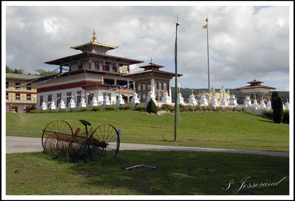 France: Chùm ảnh ngôi Chùa Dashang Kagyu Ling, Bourgogne