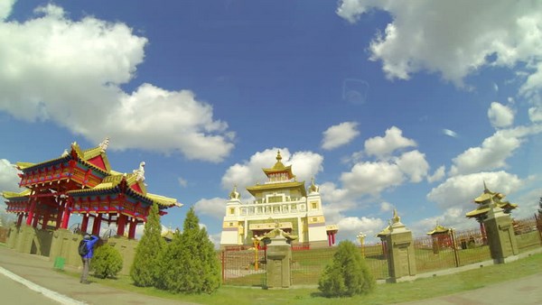 Nga: Chùm ảnh Buddha Shakyamuni, một trong những ngôi chùa lớn nhất châu Âu