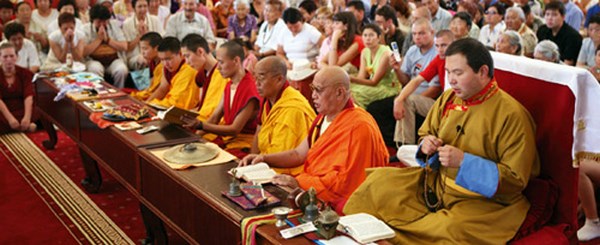 Nga: Chùm ảnh Buddha Shakyamuni, một trong những ngôi chùa lớn nhất châu Âu