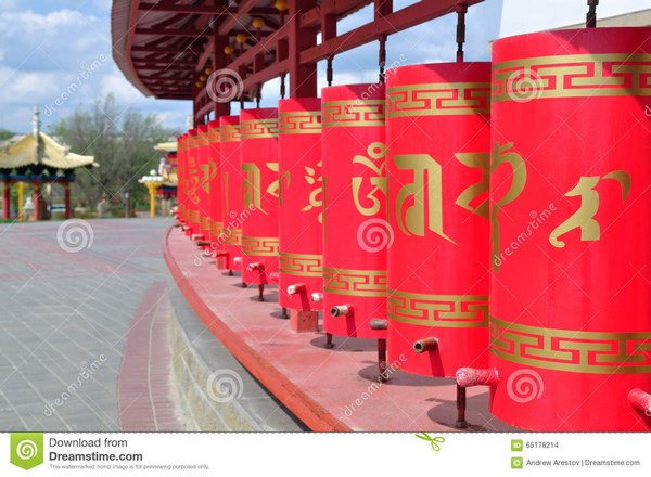 Nga: Chùm ảnh Buddha Shakyamuni, một trong những ngôi chùa lớn nhất châu Âu