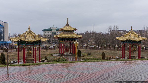 Nga: Chùm ảnh Buddha Shakyamuni, một trong những ngôi chùa lớn nhất châu Âu