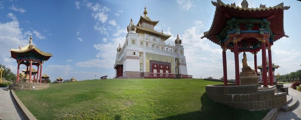 Nga: Chùm ảnh Buddha Shakyamuni, một trong những ngôi chùa lớn nhất châu Âu