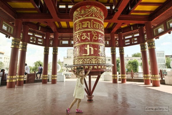Nga: Chùm ảnh Buddha Shakyamuni, một trong những ngôi chùa lớn nhất châu Âu