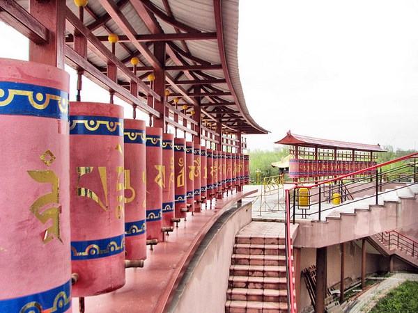 Nga: Chùm ảnh Buddha Shakyamuni, một trong những ngôi chùa lớn nhất châu Âu