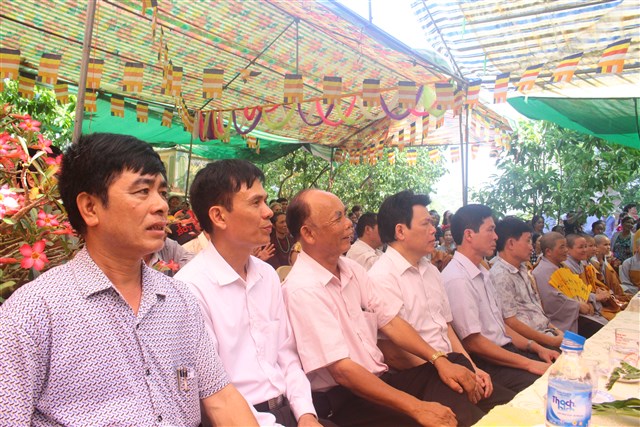 Thanh Hóa: Chùa Linh Giang kính mừng Phật đản PL: 2560