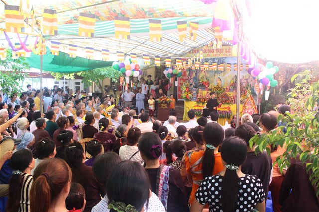 Thanh Hóa: Chùa Linh Giang kính mừng Phật đản PL: 2560