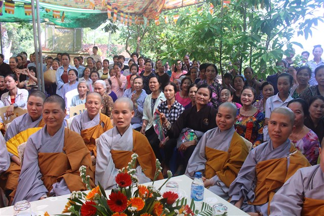 Thanh Hóa: Chùa Linh Giang kính mừng Phật đản PL: 2560
