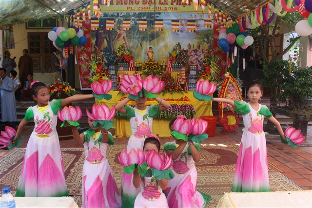 Thanh Hóa: Chùa Linh Giang kính mừng Phật đản PL: 2560