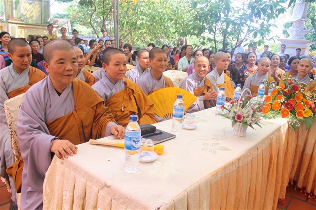 Thanh Hóa: Chùa Linh Giang kính mừng Phật đản PL: 2560