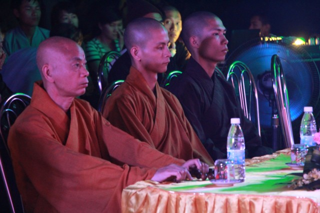 Hà Nam: Phật đản về trên Nhân Thắng (Tiến Thắng, Lý Nhân)